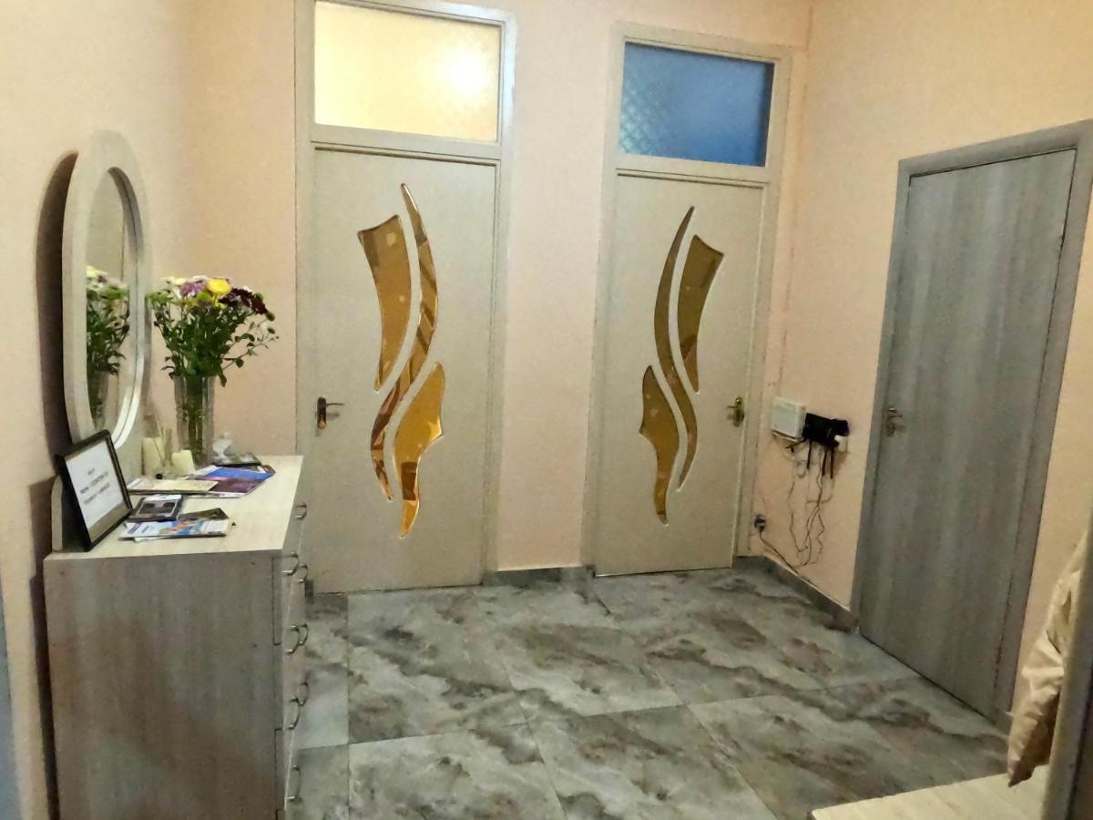 Karson Family Hostel & Guest House Erévan Extérieur photo