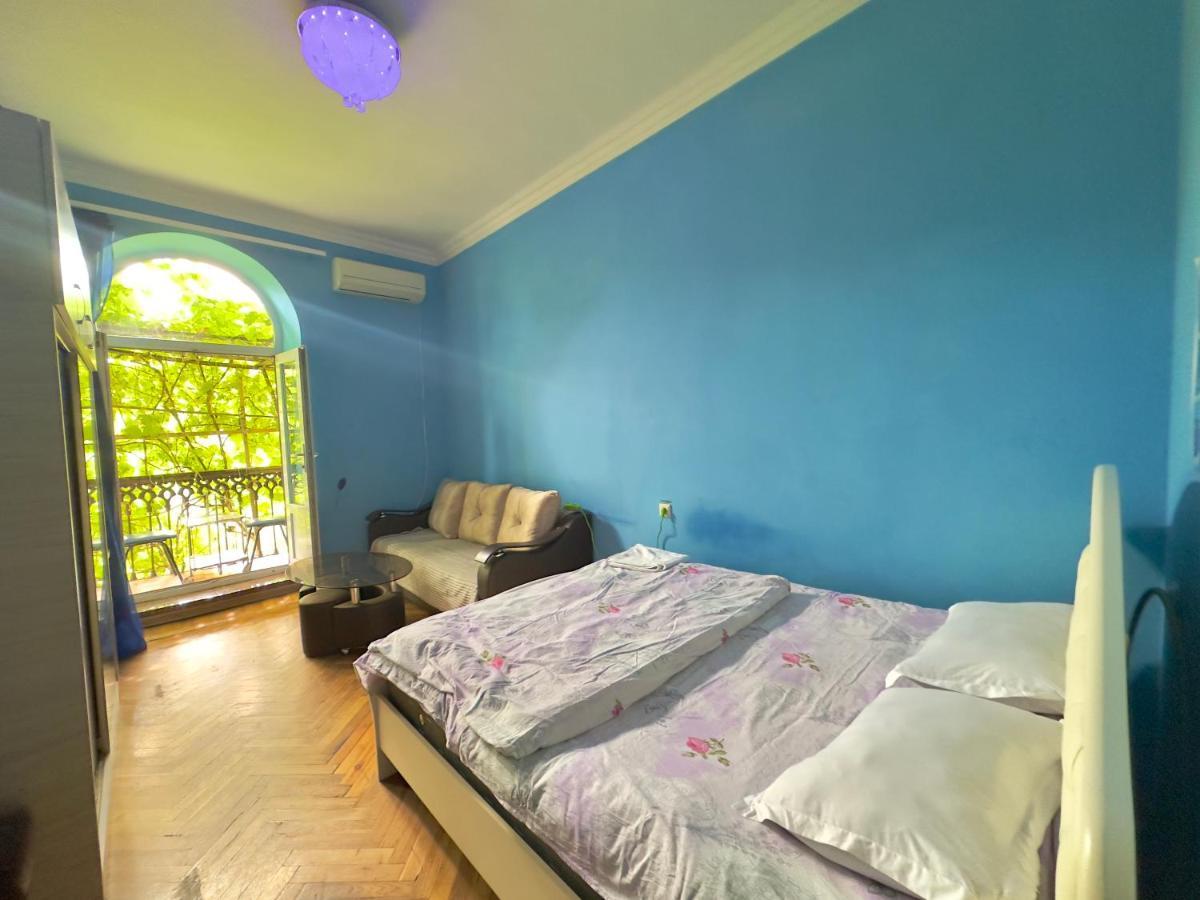 Karson Family Hostel & Guest House Erévan Extérieur photo