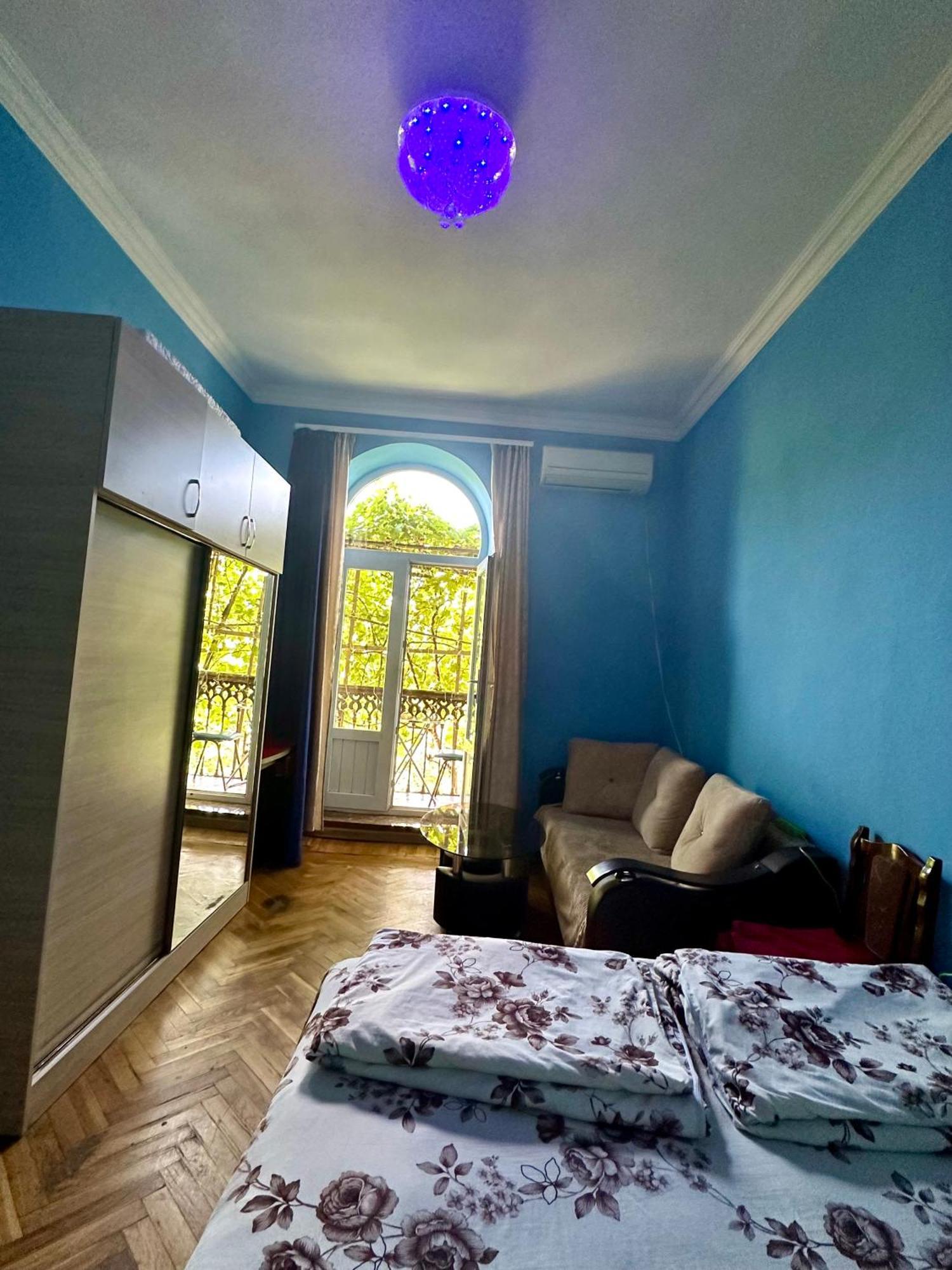 Karson Family Hostel & Guest House Erévan Extérieur photo